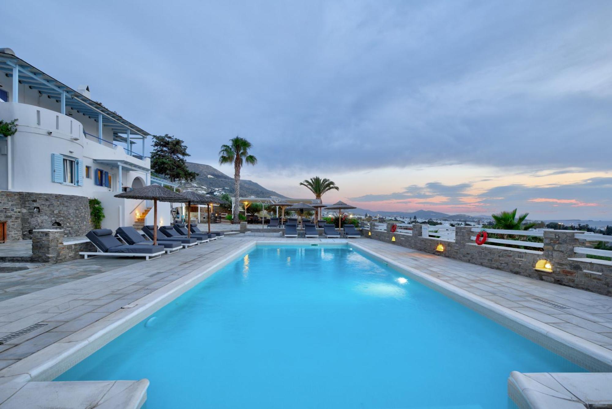 Pyrgaki Hotel Parikia  Bagian luar foto