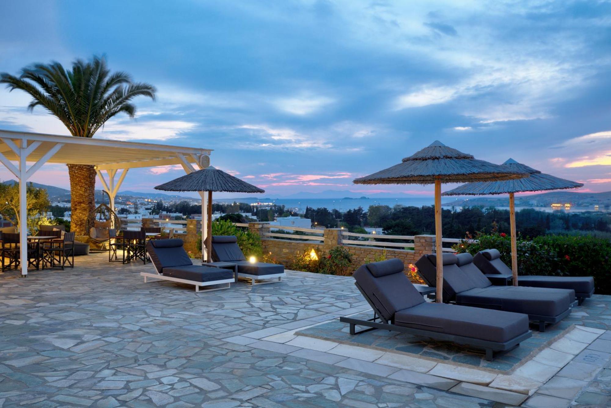 Pyrgaki Hotel Parikia  Bagian luar foto
