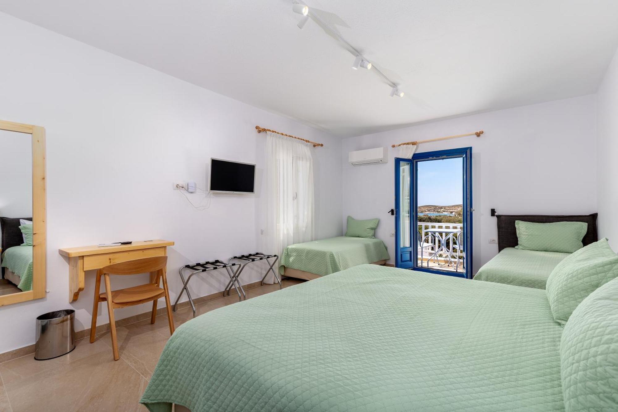 Pyrgaki Hotel Parikia  Bagian luar foto