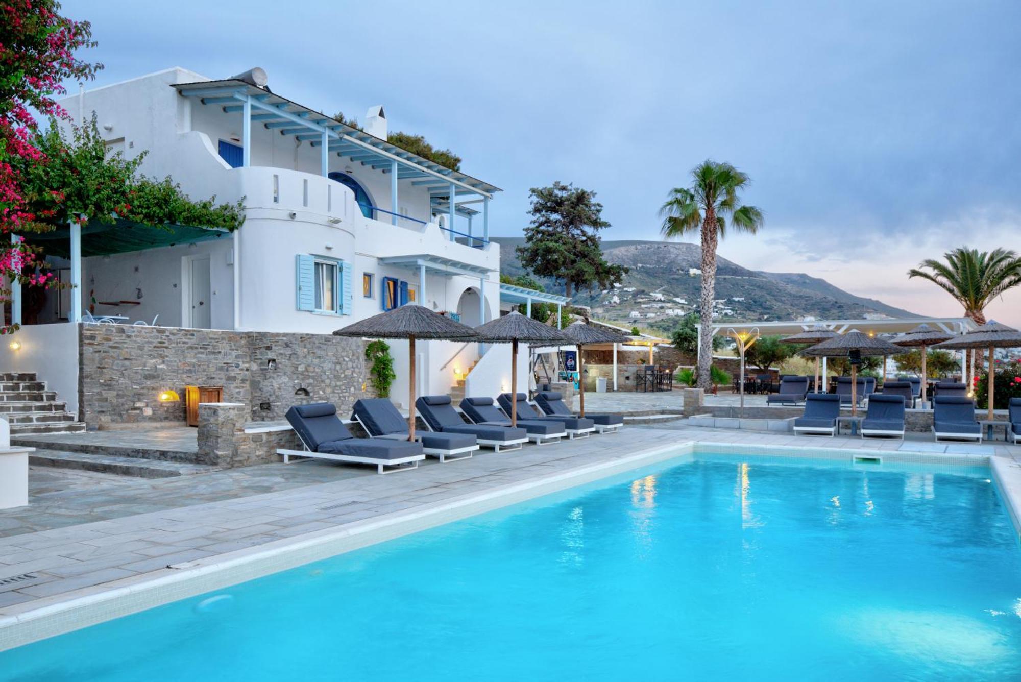 Pyrgaki Hotel Parikia  Bagian luar foto