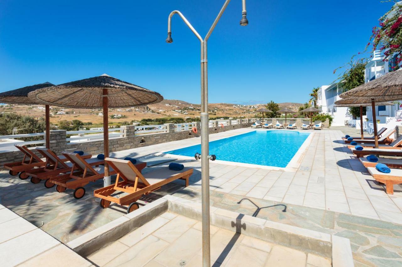 Pyrgaki Hotel Parikia  Bagian luar foto
