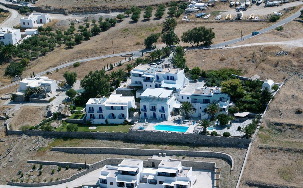 Pyrgaki Hotel Parikia  Bagian luar foto